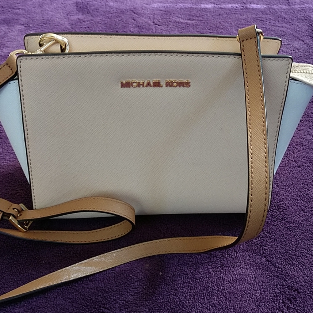 Micheal Kors crossover /shoulder bag